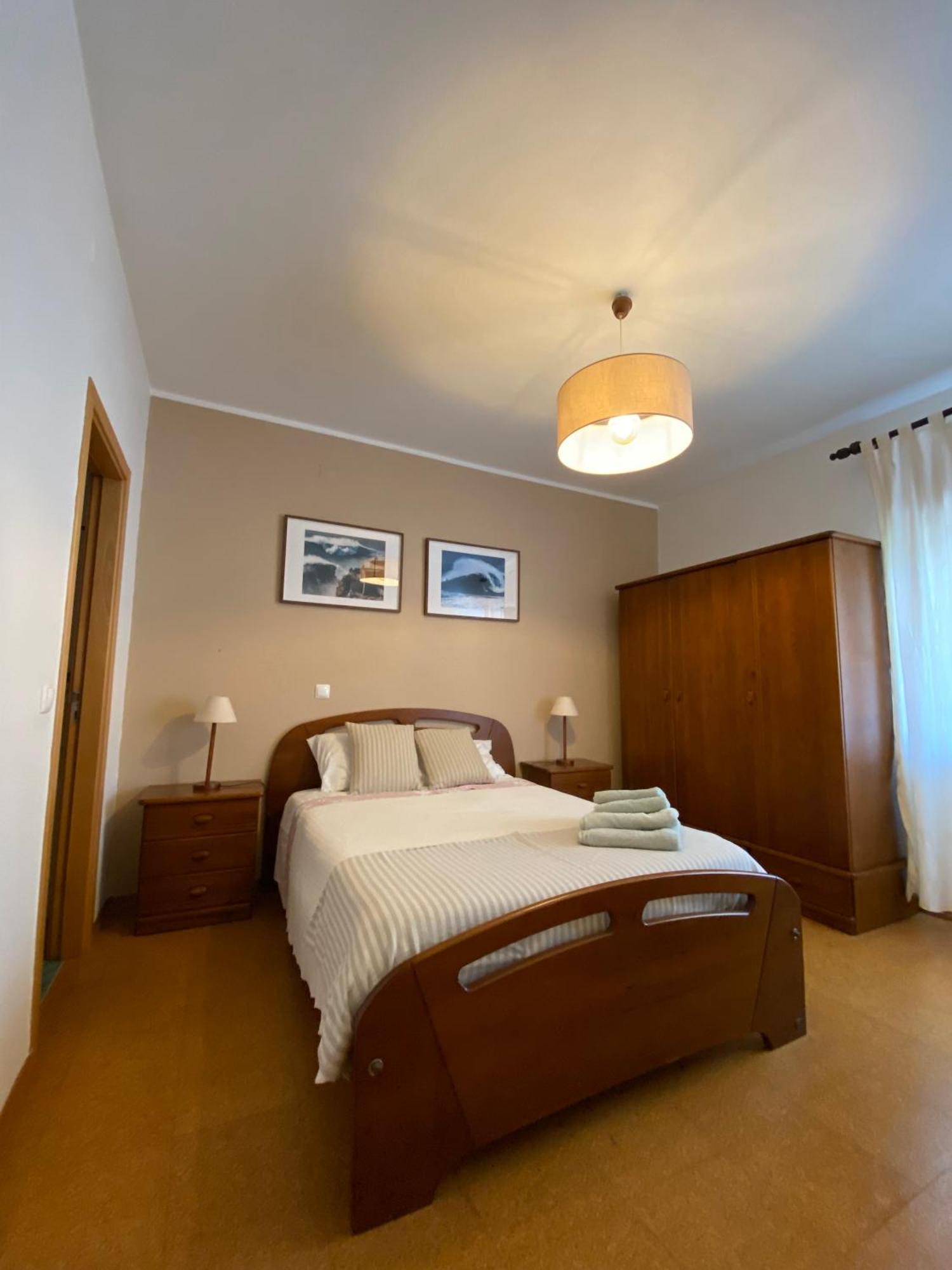Nazare Surf Apartment Bagian luar foto